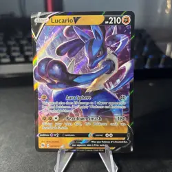 Lucario V - 027/073 Ultra Rare Champion’s Path NM Pokemon TCG - Image 1