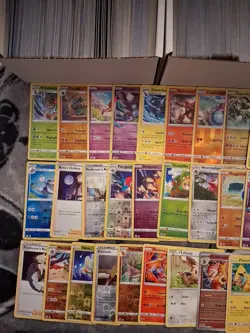 Pokemon TCG 850 Bulk Card Lot - Vintage, C/UC, Rare, Holos, etc 1999-2024 -lot5 - Image 4