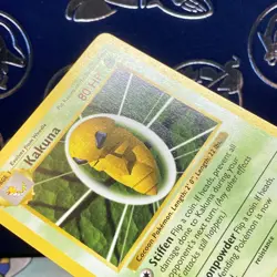 NM (Shadowless) Pokemon KAKUNA Card BASE Set 33/102 NM - Image 3