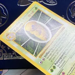 NM (Shadowless) Pokemon KAKUNA Card BASE Set 33/102 NM - Image 4