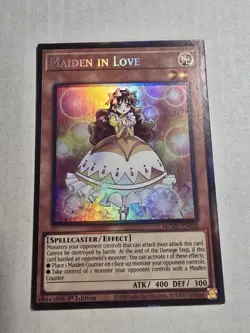 Maiden in Love (Collector's Rare) MZMU-EN020 Maze of Muertos 1st Edition - Image 1