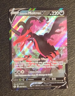 Galarian Moltres V Ultra Rare SWSH06: Chilling Reign Full Art #097/198 NM - Image 1
