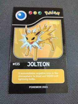 2024 POKEMON POKEDEX BLACK Edition Card #135 Jolteon Peru US Seller - Image 1