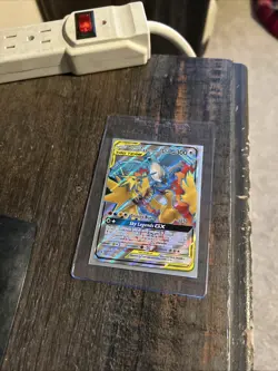 Moltres & Zapdos & Articuno GX 66/68 Hidden Fates TAG TEAM + card saver - Image 1