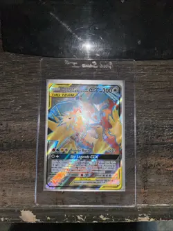 Moltres & Zapdos & Articuno GX 66/68 Hidden Fates TAG TEAM + card saver - Image 2