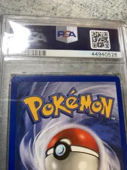 Pokemon TCG - VINTAGE Venomoth Holo Rare #13 - 1999 Jungle WOTC - PSA MINT 9 - Image 5