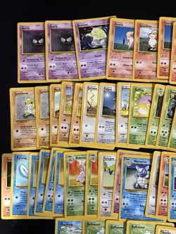 Base Set Pokemon Card Lot Mixed Shadowless and Shadowed Cards HP/LP Vintage WOTC - Image 5