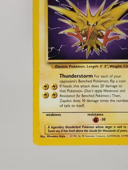 1999 Vintage Pokemon Zapdos Fossil Card #30/62 Non-Holo Rare Near Mint Condition - Image 5