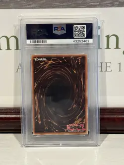 2006 Yu-Gi-Oh! Elemental Hero Thunder Giant MF01-EN001 Parallel Rare PSA 9 - Image 2