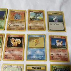 Vintage 1999 Pokemon Cards Lot 25 Base Jungle Fossil LP/NM No Duplicates - Image 3