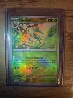 Leafeon #005/131 Master Ball Pokemon Scarlet & Violet Prismatic Evolutions NM - Image 2