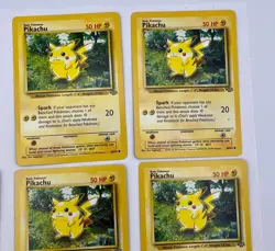 9 Pikachu 60/64 Jungle Set Unlimited Edition Common Pokemon Card 1999 WOTC LP/NM - Image 5
