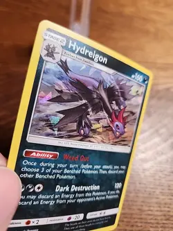 Hydreigon 62/111 Sm-Crimson Invasion Cracked Ice Holo Rare 2017 Pokemon TCG - Image 2