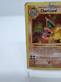 Charizard Base Set Shadowless Holo 4/102 Rare 1999 Pokemon TCG HP DMG - Image 4