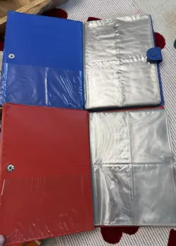 Vintage 1999 Pokemon Charmander Blue/Red Pikachu 4 Pocket 28 Page Binder - Image 3