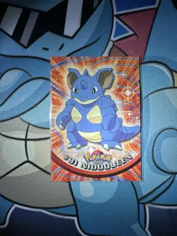 Topps Nidoqueen Pokemon Card Black Logo, Near Mint Condition - Image 1