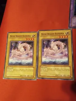 x2. Yugioh King Dragun FET-EN036 Super (LP) & x5 Divine Dragon Ragnarok Commons - Image 4