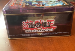 Yu-Gi-Oh! Blue-Eyes White Dragon Collector Tin (With 400 Cards) - Image 5
