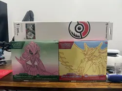 Pokemon Center ETB Paradox Rift SET, Roaring Moon & Iron Valiant W/ Playmat - Image 1