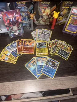 Pokemon Go Reverse Holo LOT OF 119! 47 Common, 30 Uncommon, 22 Rare, 20 Trainer - Image 3