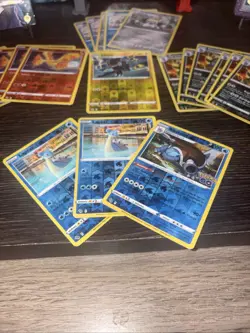 Pokemon Go Reverse Holo LOT OF 119! 47 Common, 30 Uncommon, 22 Rare, 20 Trainer - Image 4