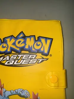 ✨VINTAGE✨ POKEMON MASTER QUEST BINDER 2002 YELLOW - Image 3