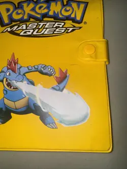 ✨VINTAGE✨ POKEMON MASTER QUEST BINDER 2002 YELLOW - Image 4