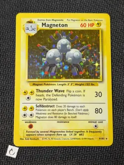 Magneton 9/102 - Base Set Unlimited Holo Rare WOTC Pokemon TCG HP - Image 1