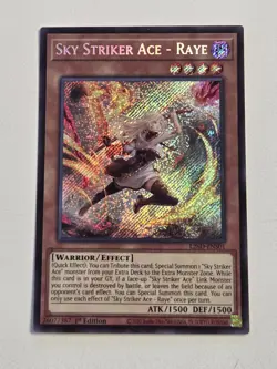 Sky Striker Ace - Raye L26D-ENS01 (Alt Art) Yugioh Legendary Modern Decks 2026 - Image 2