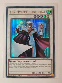 Yu-Gi-Oh! T.G. Hyperbibliothekar • RA02-DE027 • Ultra Rare • Deutsch • NM - Image 1