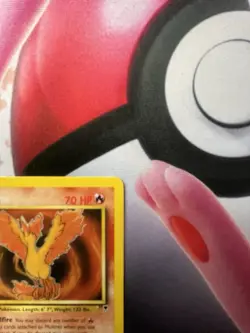 Moltres (30/110) Non Holo Rare Legendary Collection Pokemon Near mint - LP - Image 3