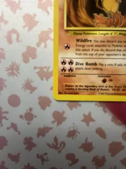 Moltres (30/110) Non Holo Rare Legendary Collection Pokemon Near mint - LP - Image 5