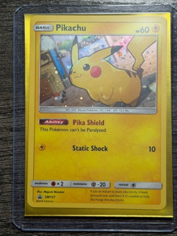 POKEMON CARD HOLO PIKACHU SM157 BLACK STAR PROMO 2018 LP-NM + NEW ARCEUS SLEEVE - Image 5