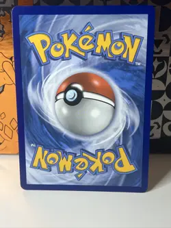 Pokemon TCG Pikachu V Vivid Voltage 170/185 Holo Full Art Ultra Rare - Image 2