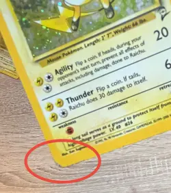 Raichu 16/130 Holo Rare WOTC Pokemon Base 2 Set - Image 3