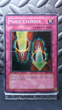 | Yugioh Magic Cylinder LON-104 1st Secret Rare Labyrinth Of Nightmare DMG 🔥 | - Image 1