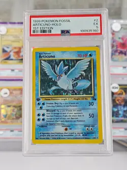 1999 POKEMON FOSSIL 1ST ED #2 ARTICUNO-HOLO PSA 5 - Image 1