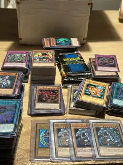 HUGE Yugioh Card Collection Lot Vintage BLUE EYES DARK MAGICIAN Holo + MORE - Image 1