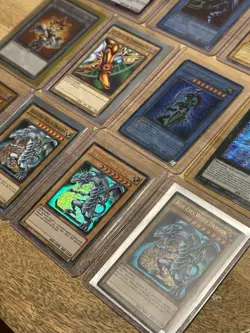 HUGE Yugioh Card Collection Lot Vintage BLUE EYES DARK MAGICIAN Holo + MORE - Image 5