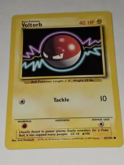Voltorb 67/102, Base Set Pokemon TCG - Image 1
