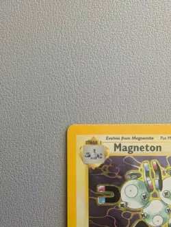 Pokemon Magneton 80 HP Fossil Rare Card 11/62 Stage 1 1999 Regular WOTC - Image 3