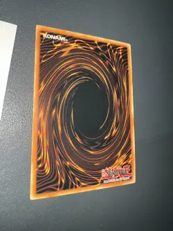 YuGiOh! Blue-Eyes White Dragon MAGO-EN001 Gold Rare English 1st Edition NM - Image 5