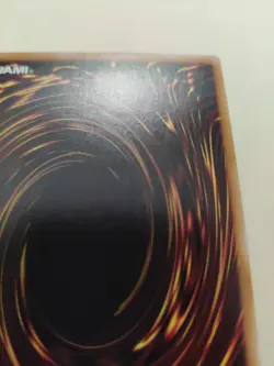 Dark Magician CT13-EN003 Ultra Rare Limited Edition VLP Yugioh! - Image 3