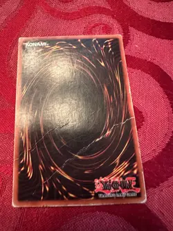 Blue-Eyes White Dragon SDK-001 Unlimited Ultra Rare Creased - Image 2