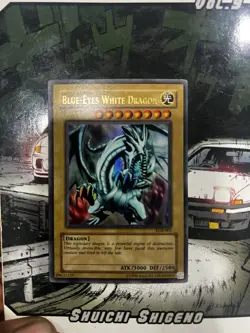 [LP] 2002 YuGiOh! LOB-001 Blue Eyes White Dragon Vintage Holo! RARE!! - Image 1