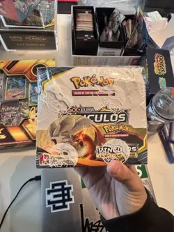 Spanish Unbroken Bonds Booster Box Pokemon TCG - Image 1
