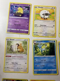 Pokemon TCG 18 Card Bundle job lot free tin art card & token in great condition - Image 2
