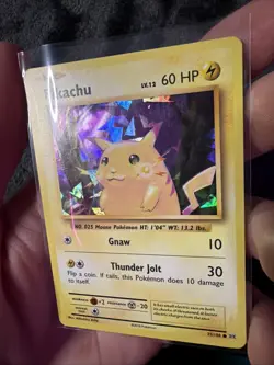 2016 Pokemon TCG XY Evolutions Pikachu Card Cracked Ice Holo 35/108. - Image 1