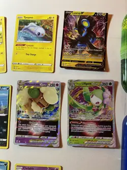 Pokemon TCG 17 Card Bundle job lot free tin 2 x art cards in great condition - Image 2