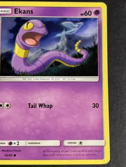 2019 Pokemon EKANS Hidden Fates Set ALIGNMENT ERROR Shift MISPRINT Card 26/68 NM - Image 3